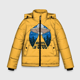 Зимняя куртка для мальчиков 3D с принтом Я верю в НЛО в Ухте, ткань верха — 100% полиэстер; подклад — 100% полиэстер, утеплитель — 100% полиэстер | длина ниже бедра, удлиненная спинка, воротник стойка и отстегивающийся капюшон. Есть боковые карманы с листочкой на кнопках, утяжки по низу изделия и внутренний карман на молнии. 

Предусмотрены светоотражающий принт на спинке, радужный светоотражающий элемент на пуллере молнии и на резинке для утяжки | alien | ufo | инопланетяне | инопланетянин | нло | пришелец | пришельцы