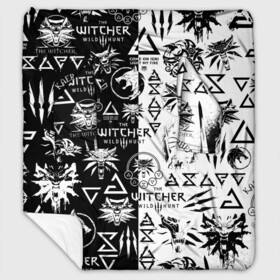 Плед с рукавами с принтом THE WITCHER LOGOOMBING   ВЕДЬМАК ПАТТЕРН в Ухте, 100% полиэстер | Закругленные углы, все края обработаны. Ткань не мнется и не растягивается. Размер 170*145 | geralt | the witcher | the witcher wild hunt | witcher | wolf | аард | аксий | белый волк | ведьмак | ведьмак 3 | волк | геральт | игни | ирден | йенифер | каер морхен | квен | охотник | трисс | цири | школа волка
