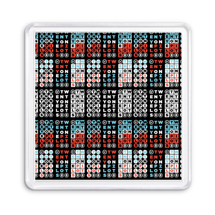 Магнит 55*55 Twenty One Pilots Pattern фото