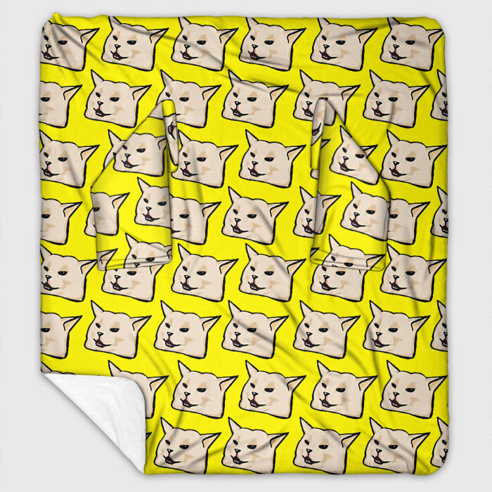 Плед с рукавами woman yelling at cat фото