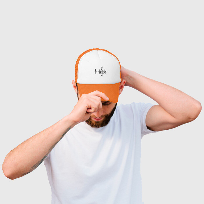 Кепка тракер с сеткой Музыка моя жизнь фото